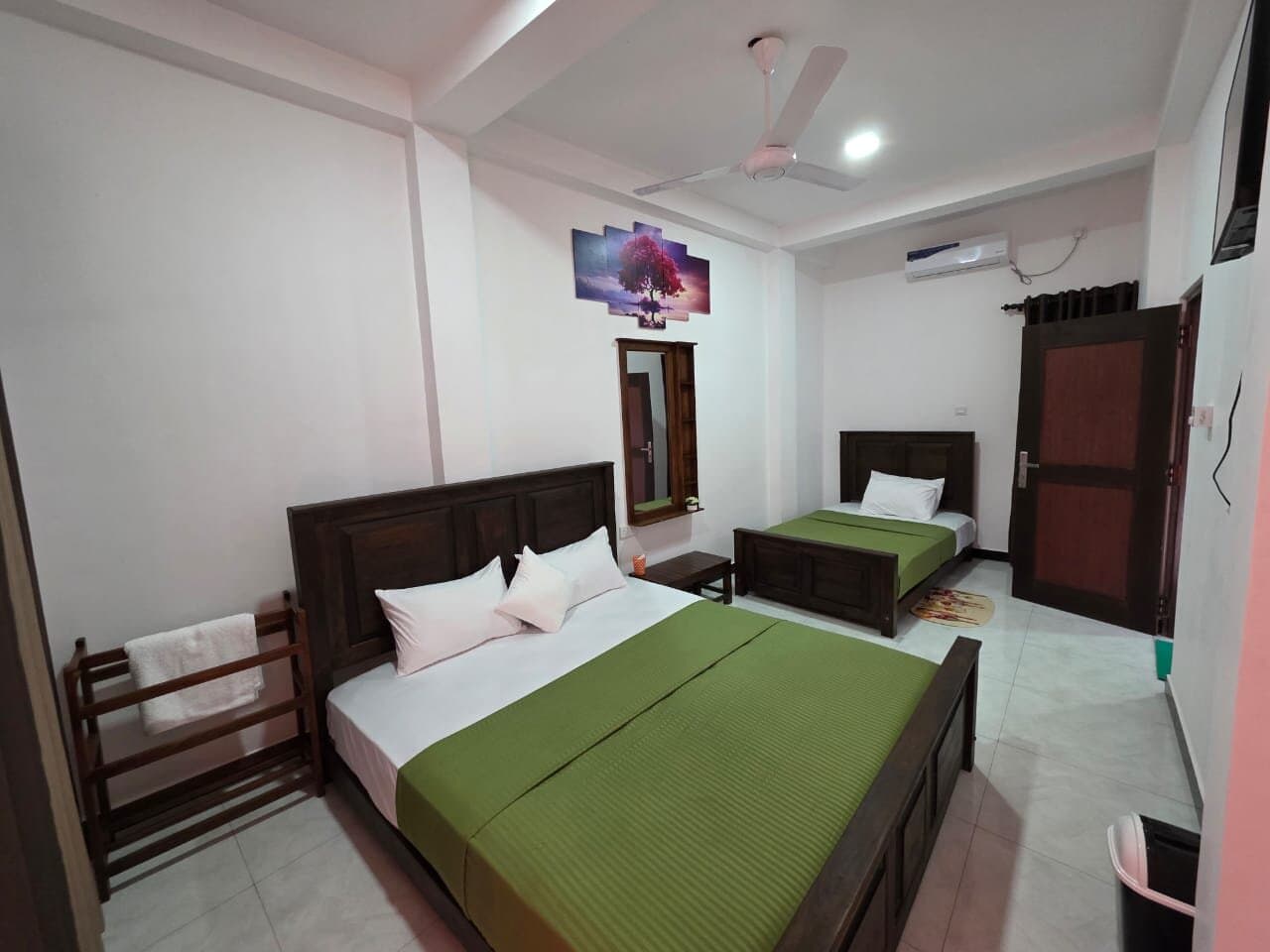 Family Rooms & Comfortable Standard Rooms